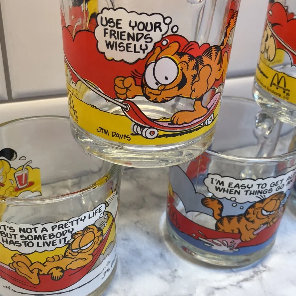 Vintage 5- 1978 McDonald’s Glass Mugs - Picture 3 of 6